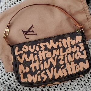 Louis vuitton grafitti pochette